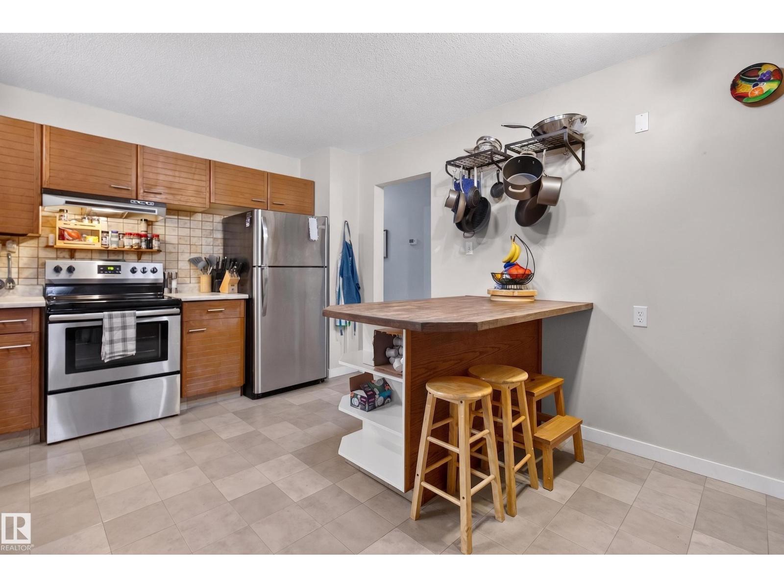 1042 PARKER DR - 11