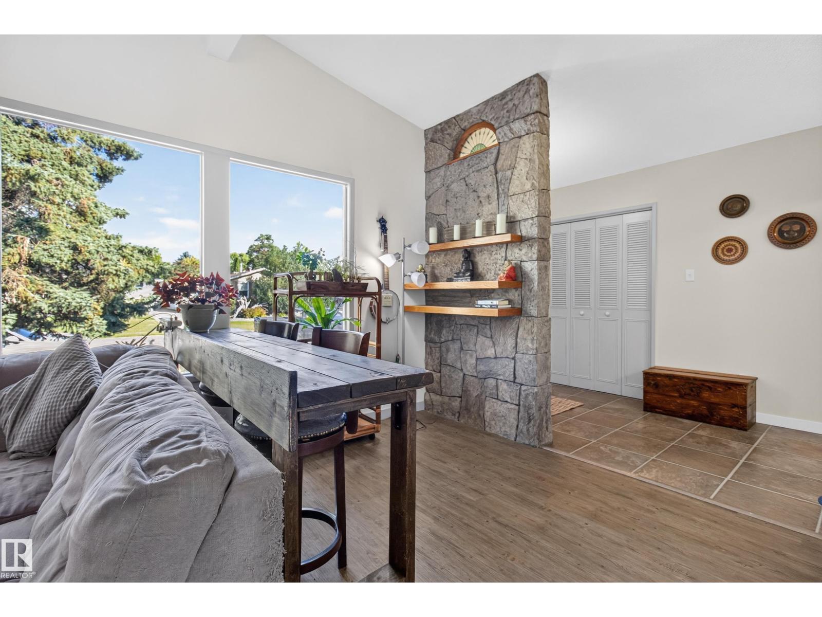 1042 PARKER DR, Sherwood Park — photo 4