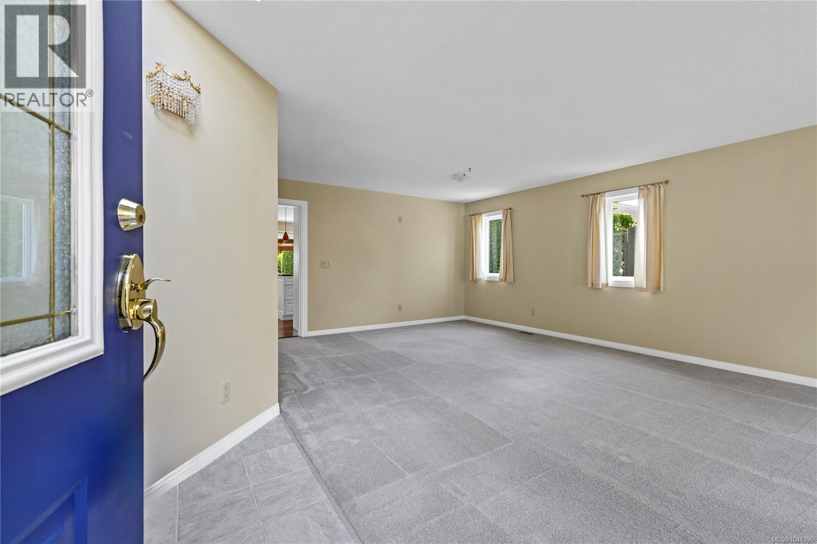 662 Redwood Dr - 10