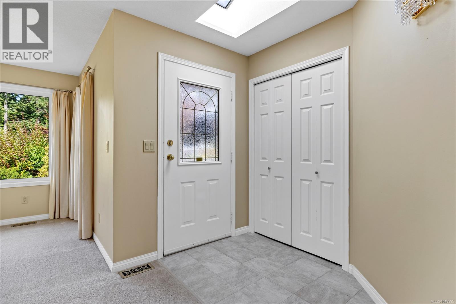 662 Redwood Dr, Qualicum Beach