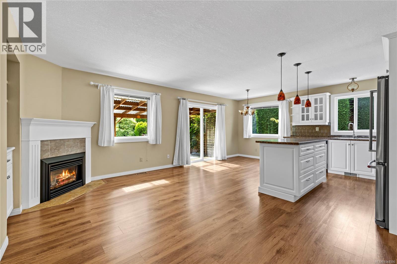 662 Redwood Dr, Qualicum Beach — photo 5