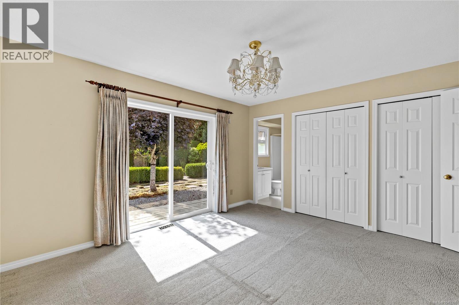 662 Redwood Dr - 7