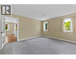 Entrance - 662 Redwood Dr, Qualicum Beach, BC V9K1A2 Photo 12