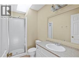 662 Redwood Dr, Qualicum Beach, BC V9K1A2 Photo 24
