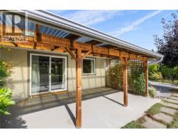662 Redwood Dr, Qualicum Beach, BC V9K1A2 Photo 32