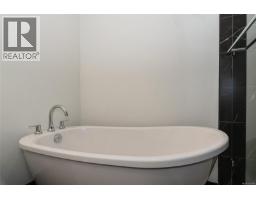 904 1628 Store St, Victoria, BC V8W0H1 Photo 21