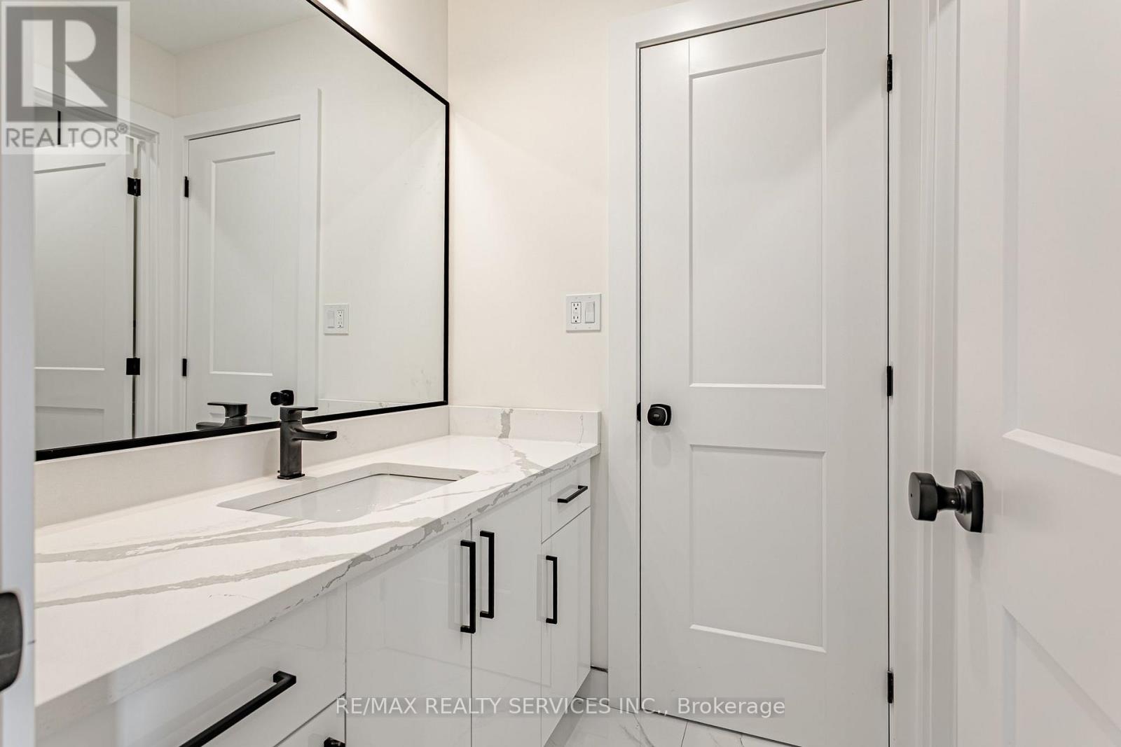 1292 HONEYWOOD DRIVE - Image 24