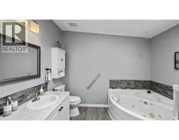 355 Mission Crescent, Cranbrook, BC V1C6S5 Photo 14