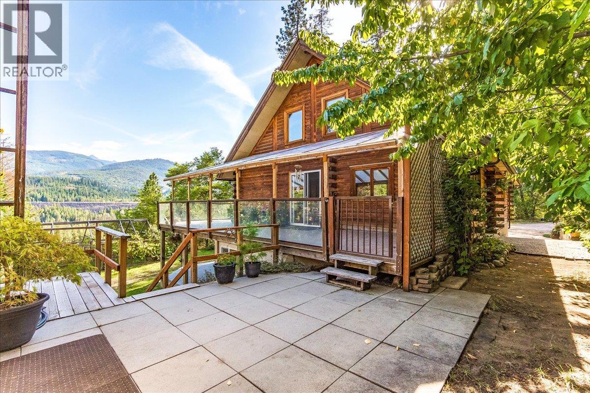 3360 South Slocan Village Road - 3