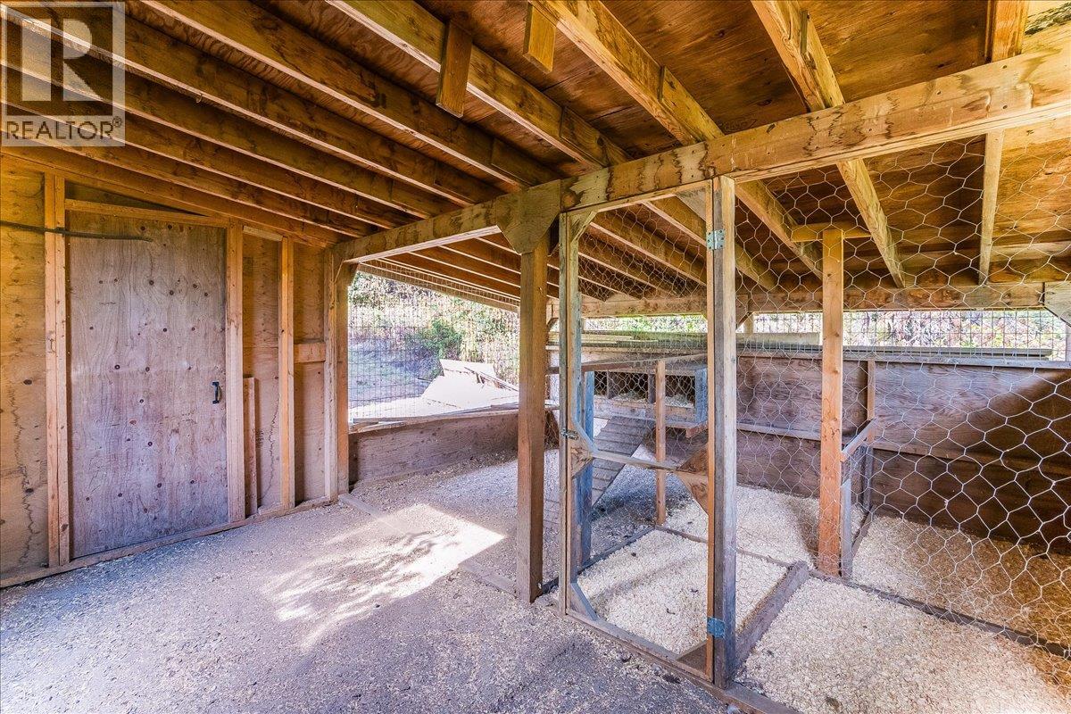 3360 South Slocan Village Road - 94