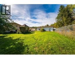 Living room - 2129 Raspberry Road, Castlegar, BC V1N4T6 Photo 13