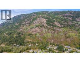2129 Raspberry Road, Castlegar, BC V1N4T6 Photo 47