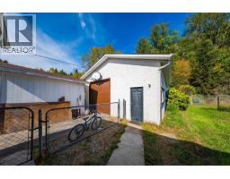 Bedroom - 2129 Raspberry Road, Castlegar, BC V1N4T6 Photo 6