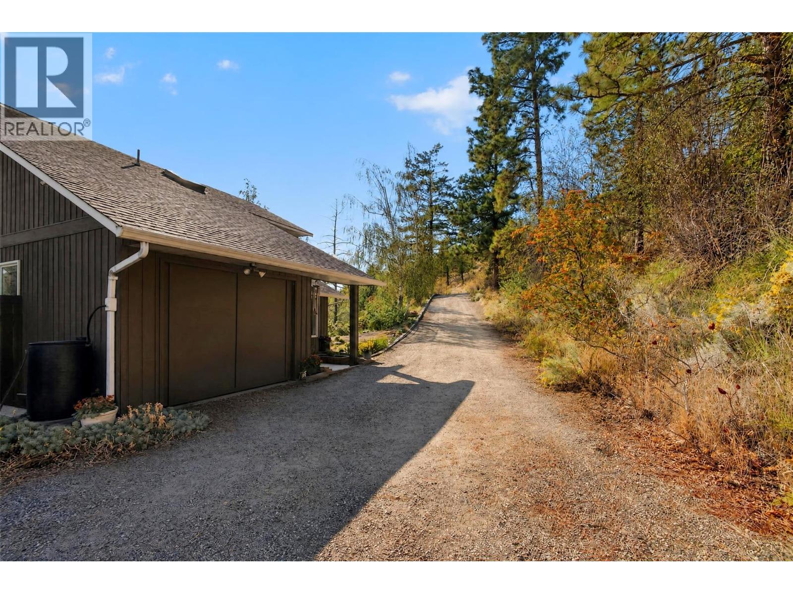 3040 Seclusion Bay Road - 34