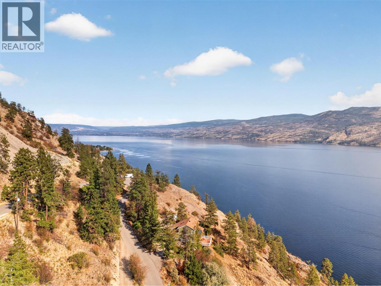 3040 Seclusion Bay Road - 4