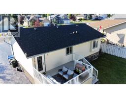 Primary Bedroom - 1013 61 Street, Edson, AB T7E1Y1 Photo 6