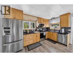 1809 129 Street, Blairmore, AB T0K0E0 Photo 20