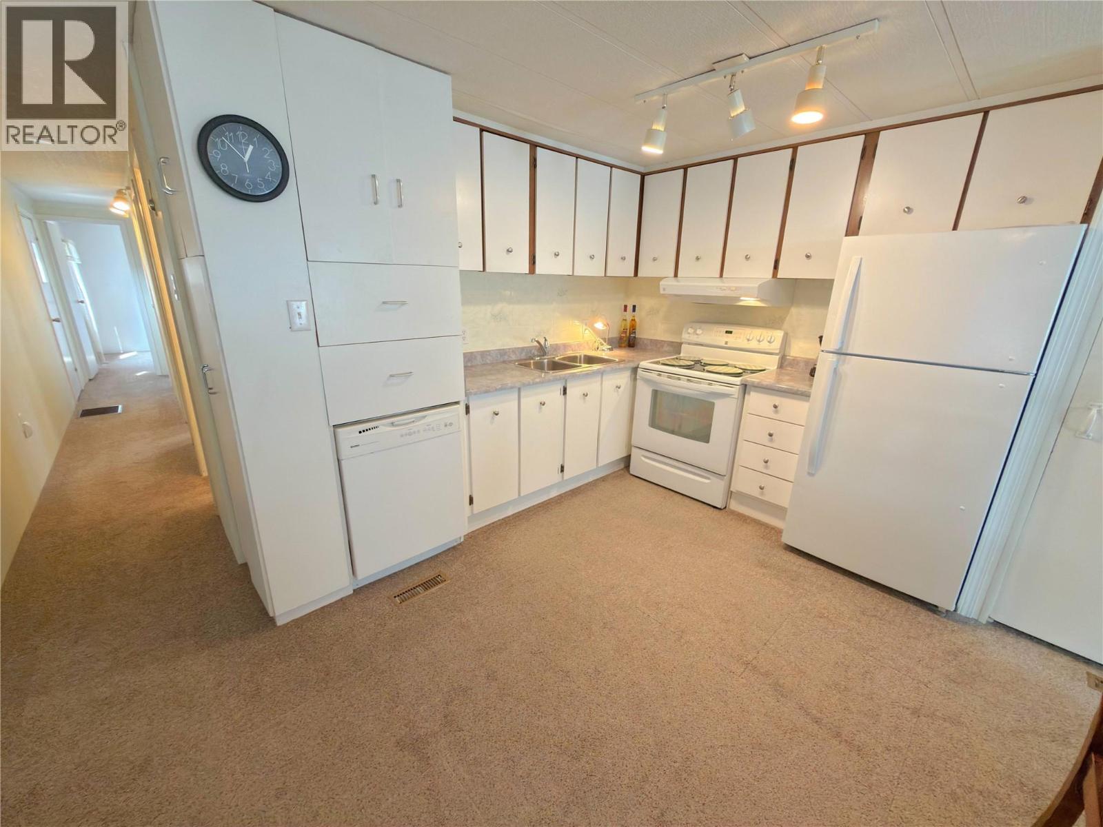 #47 406 Bramdlmayr Gate - 9