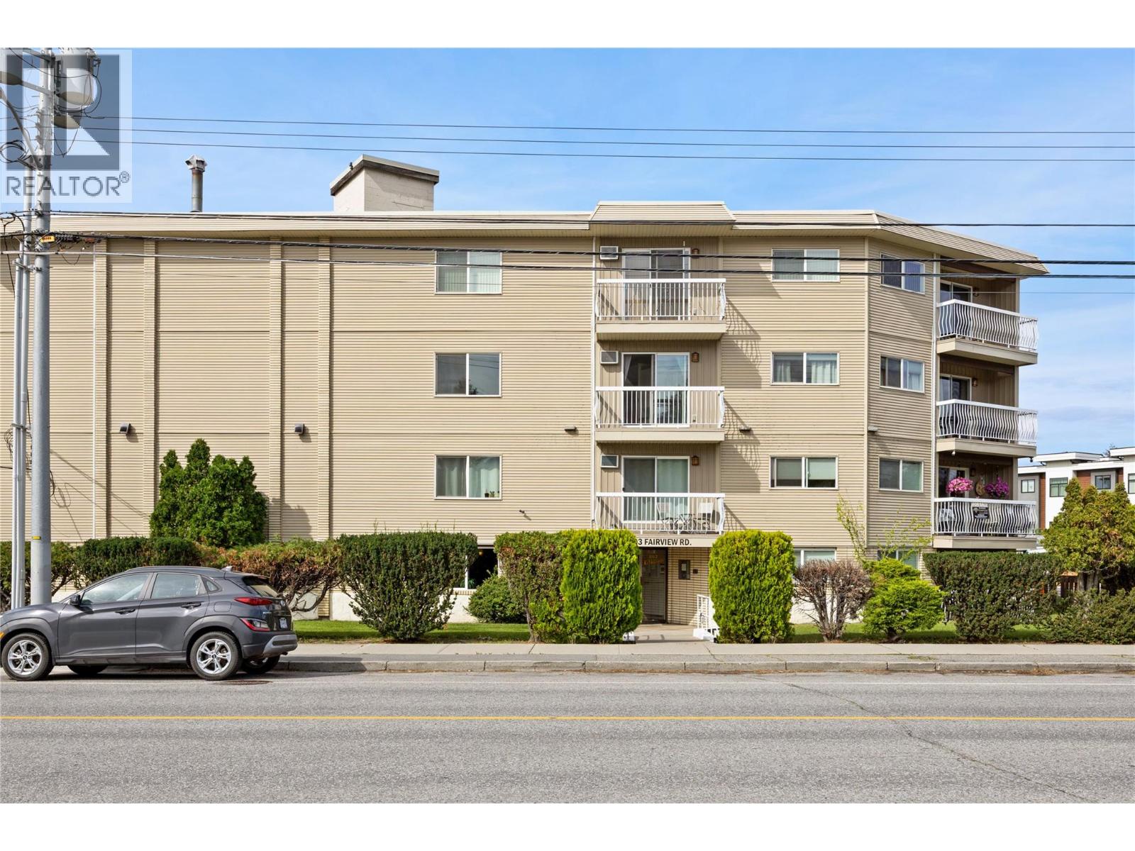 803 Fairview Road Unit# 301, Penticton — photo 2