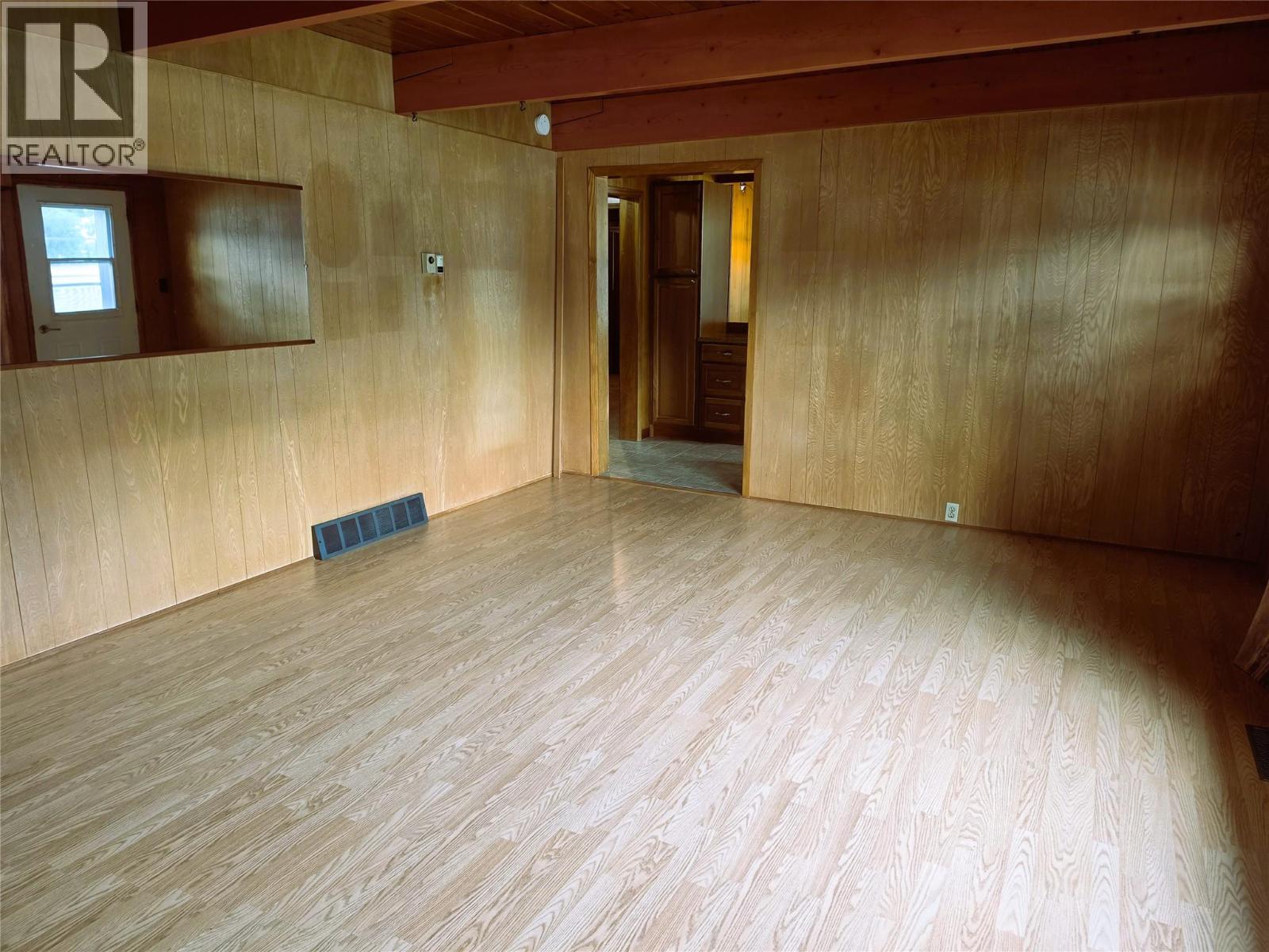 582 Valhalla Road - 16