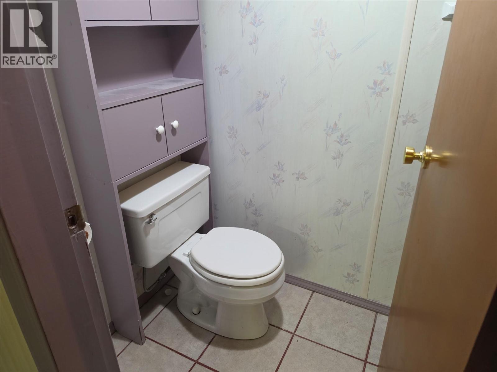 582 Valhalla Road - Image 34