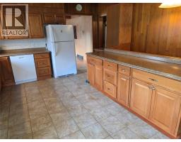 Kitchen - 582 Valhalla Road, Nelson, BC V1L6M6 Photo 10