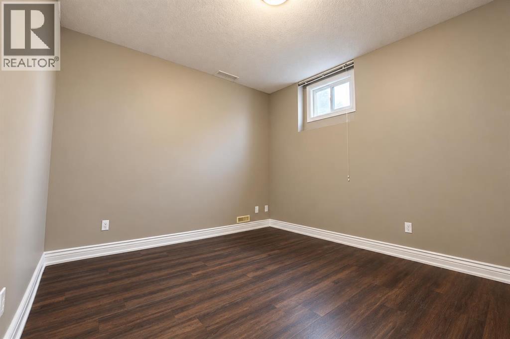9929 71 Avenue - 17