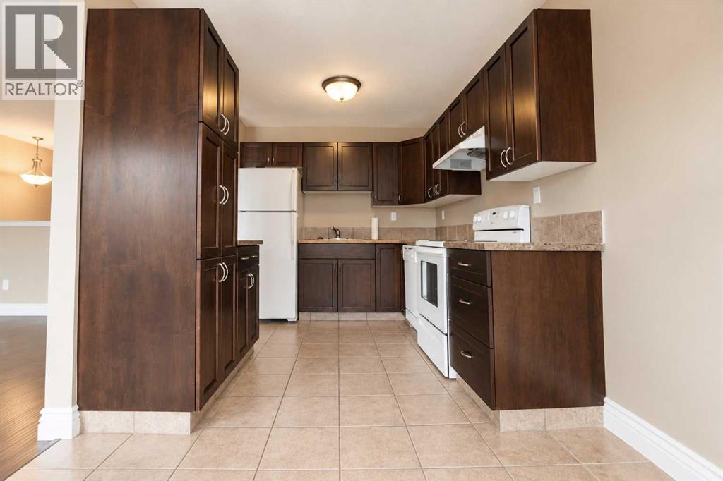 9929 71 Avenue - 5
