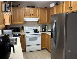 Laundry room - 6063 Waldbank Rd, Nanaimo, BC V9V1C7 Photo 6