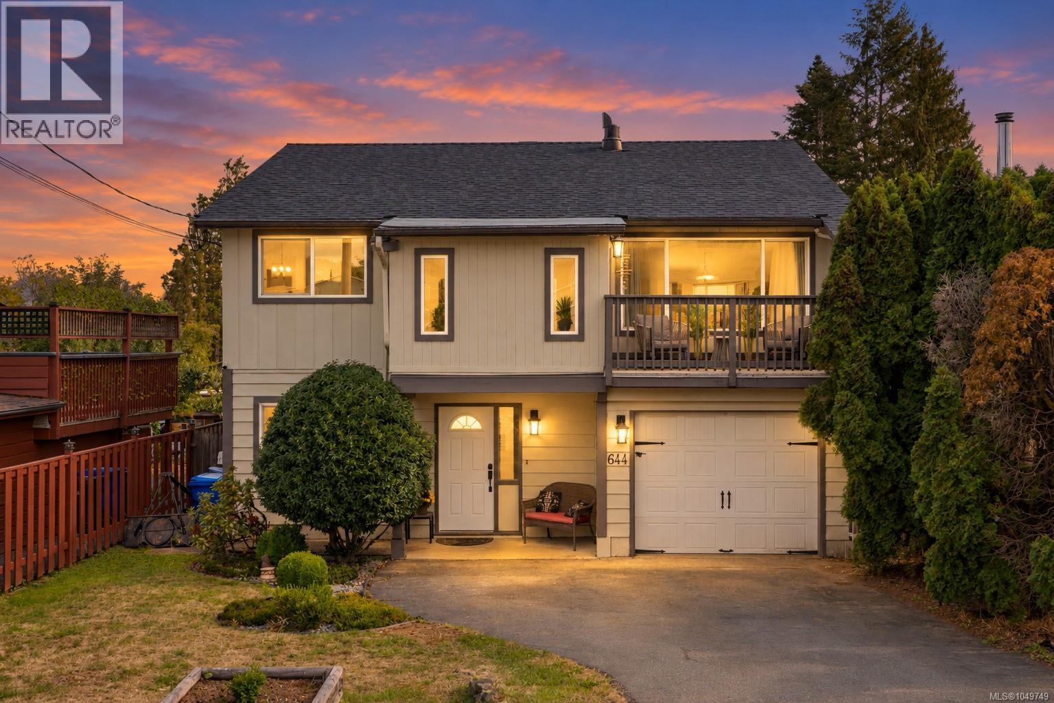644 Hamilton Ave - 1