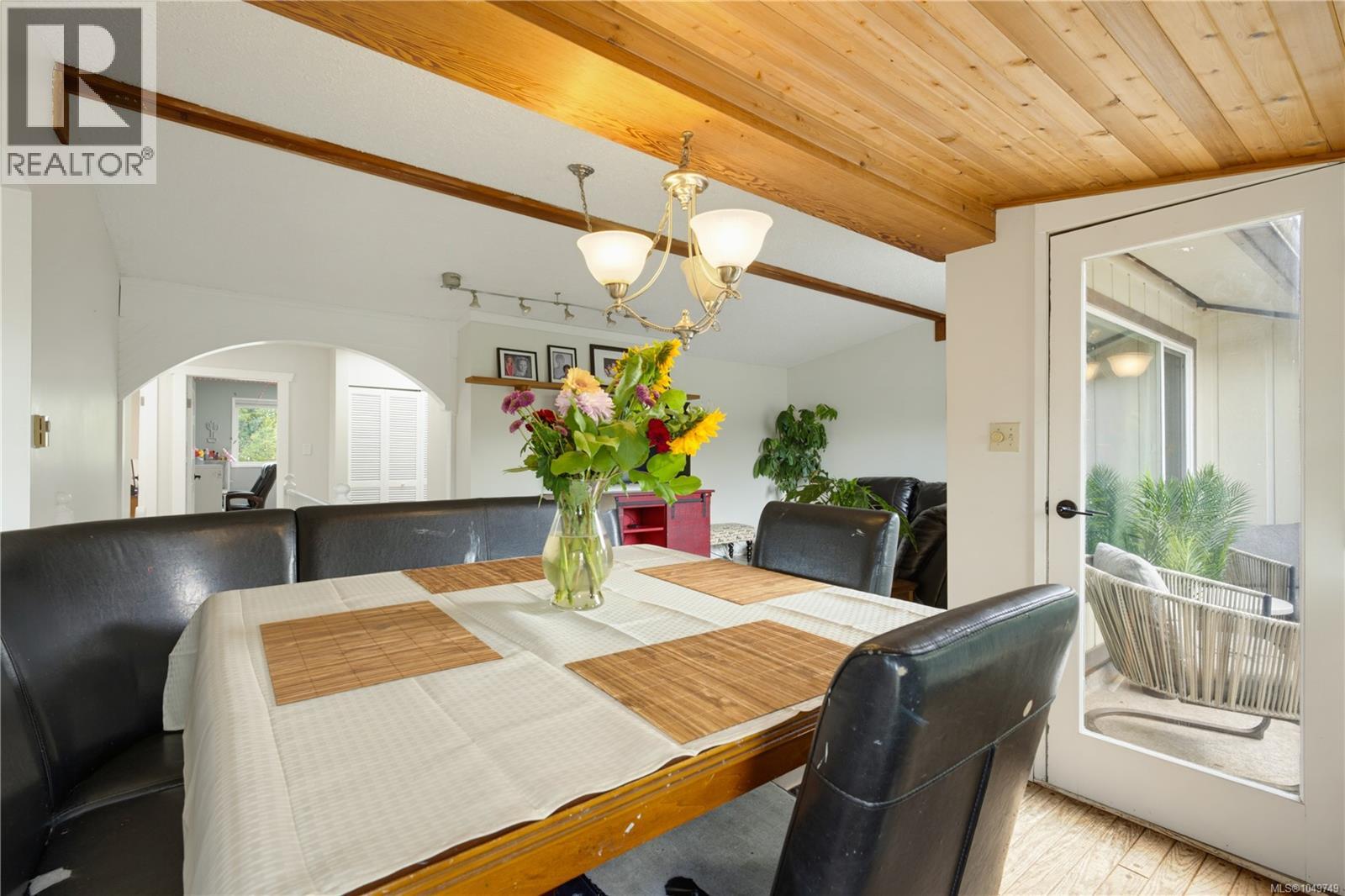644 Hamilton Ave - Image 10