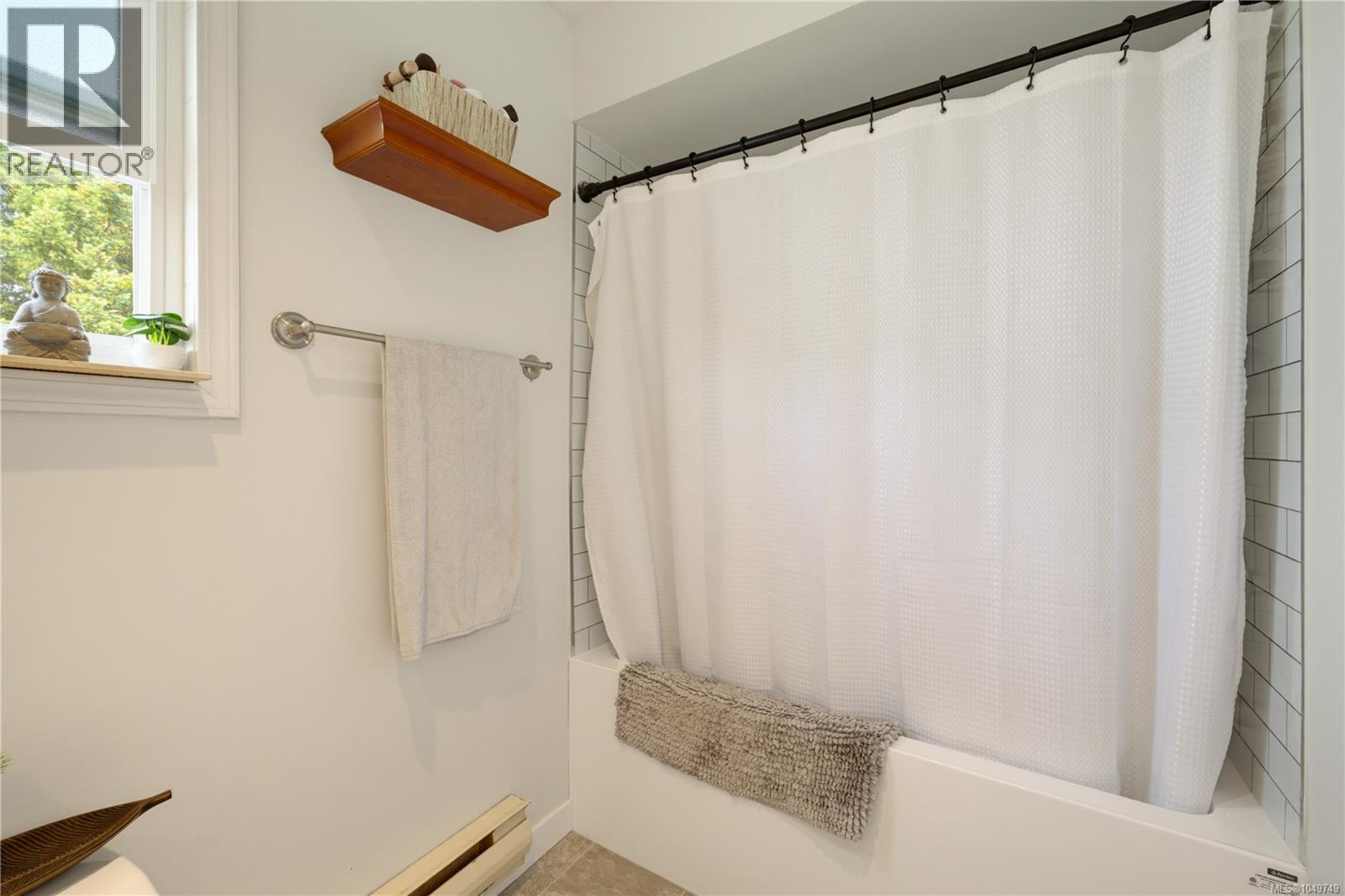 644 Hamilton Ave - Image 28