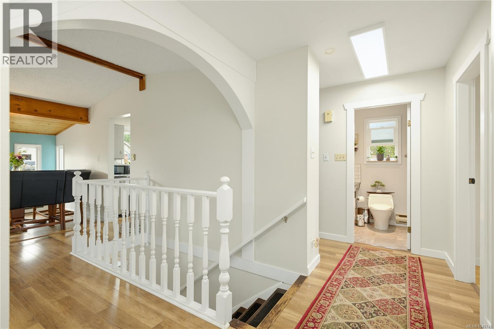 644 Hamilton Ave - Image 29
