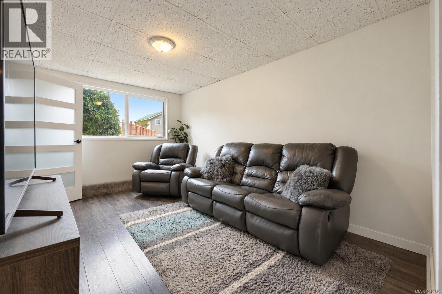 644 Hamilton Ave - 33
