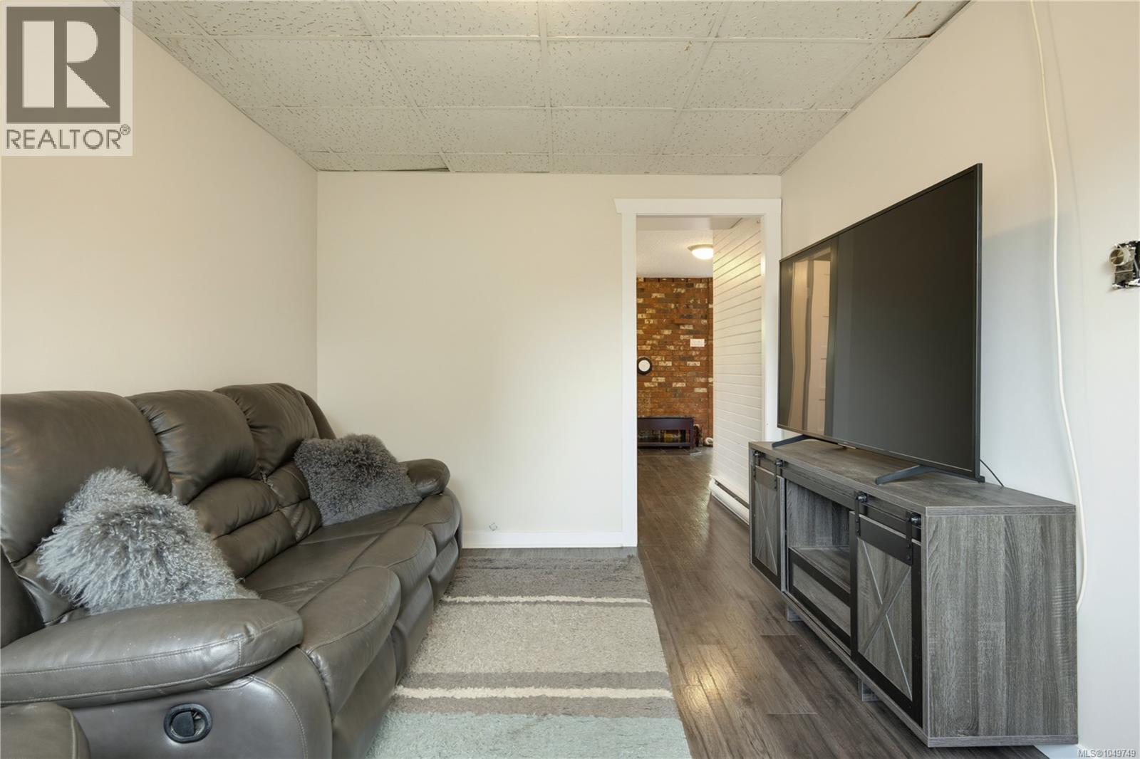644 Hamilton Ave - 35