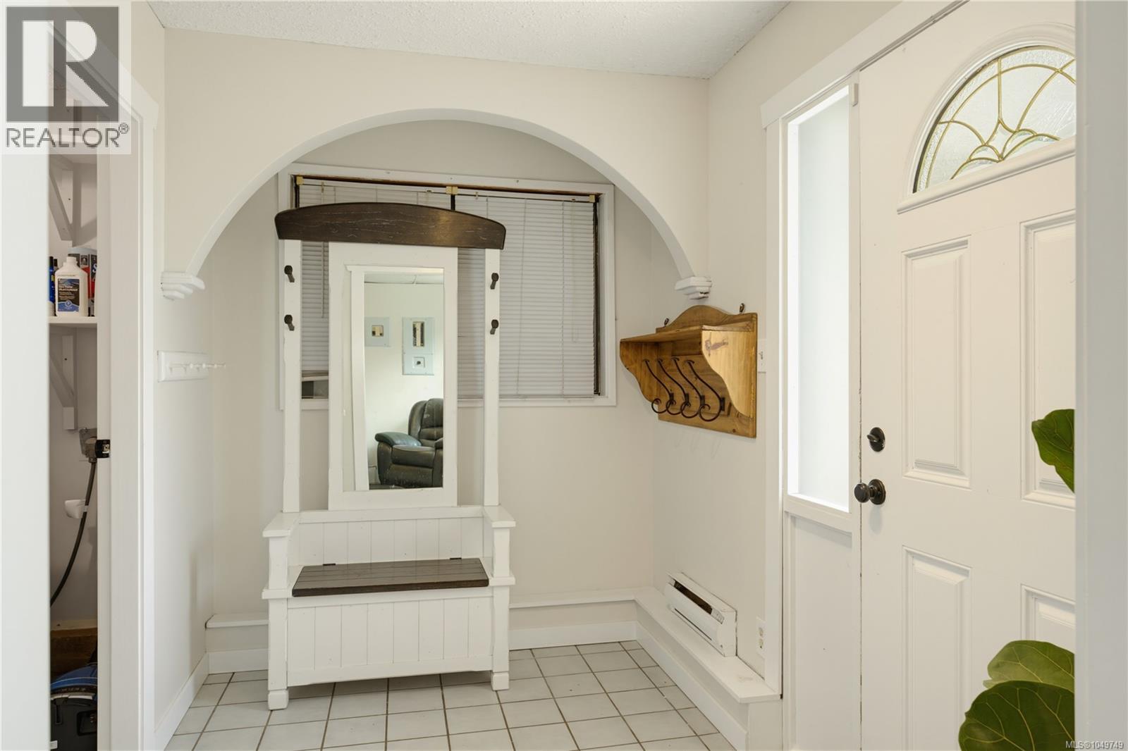 644 Hamilton Ave - Image 41