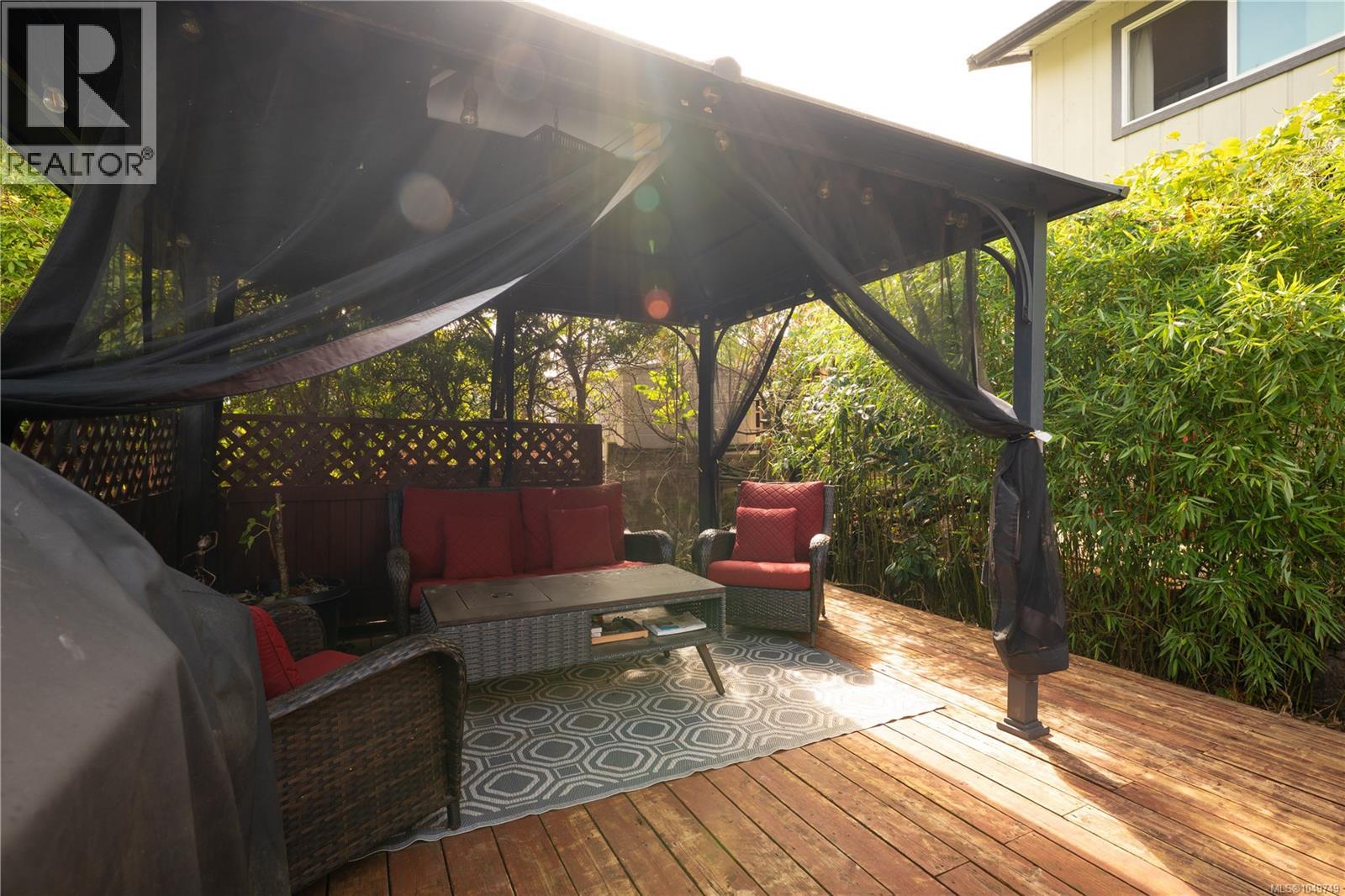 644 Hamilton Ave - Image 57