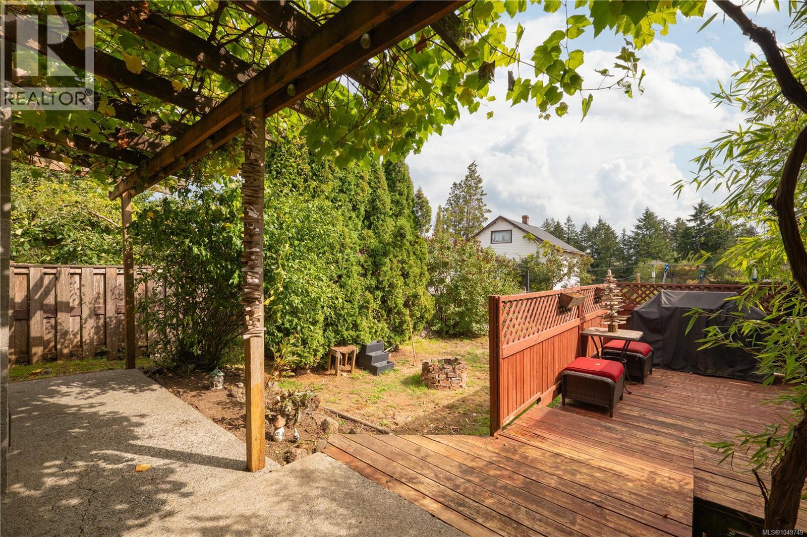 644 Hamilton Ave - Image 62