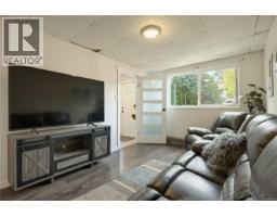 644 Hamilton Ave, Nanaimo, BC V9R4G4 Photo 32