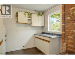 644 Hamilton Ave, Nanaimo, BC V9R4G4 Photo 42