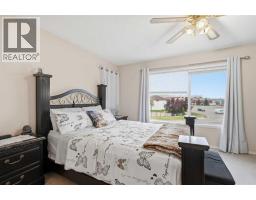 52 Douglas Glen Crescent Se, Calgary, AB T2Z3M6 Photo 17