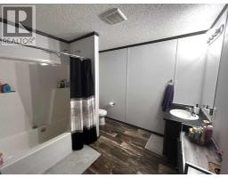 19 Eastbrook Drive E, Brooks, AB T1R0H9 Photo 10