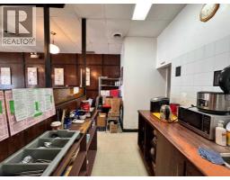 4721a 17 Avenue Se, Calgary, AB T2A0T9 Photo 10