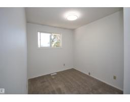 7743 37 Av Nw, Edmonton, AB T6K1T9 Photo 14