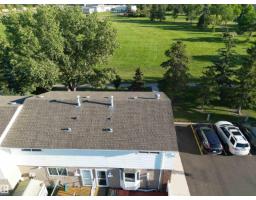 7743 37 Av Nw, Edmonton, AB T6K1T9 Photo 29