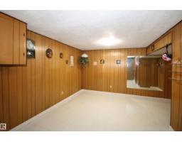 7743 37 Av Nw, Edmonton, AB T6K1T9 Photo 16