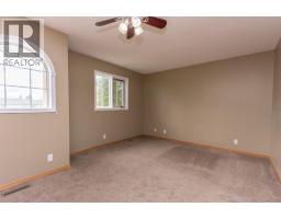 16 Davis Close, Red Deer, AB T4R2L4 Photo 21
