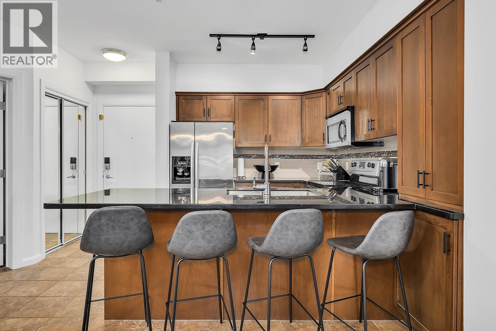 654 Cook Road Unit# 321, Kelowna