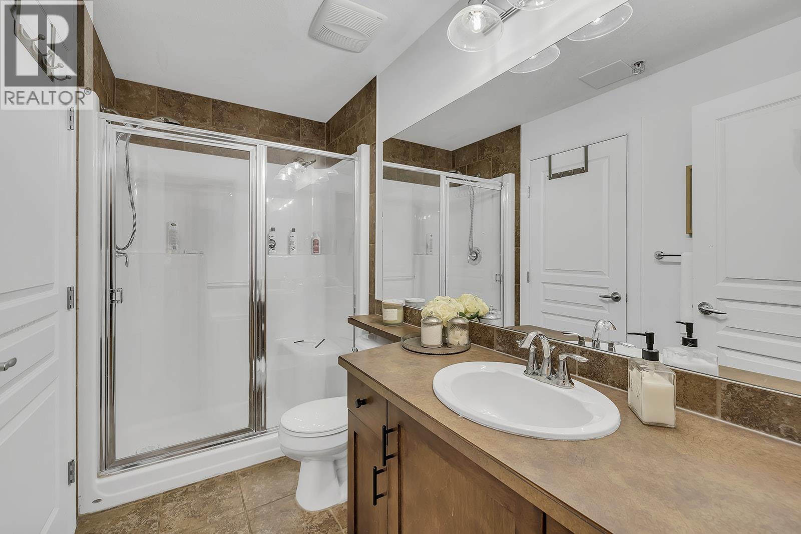 654 Cook Road Unit# 321, Kelowna
