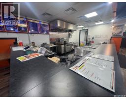 90 Cavendish Street, Regina, SK S4N5G7 Photo 6